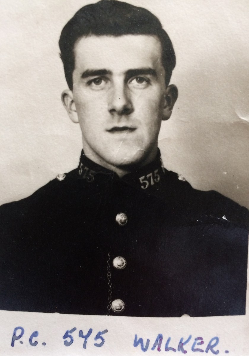 C710998B-1005-48A5-BB90-8274C15AE1F2