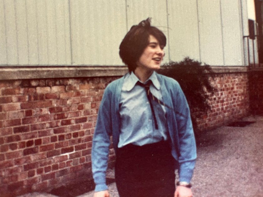 3F16221B-B186-4E27-B08B-3B684D553258