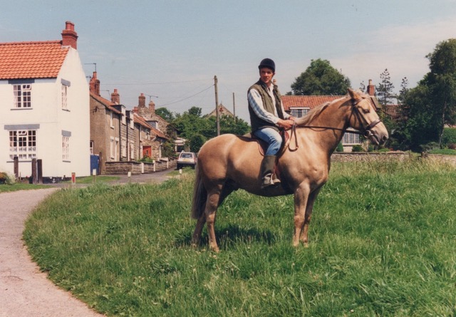 3B2F82BC-3419-46EC-8255-B0DE005F2E98_1_105_c